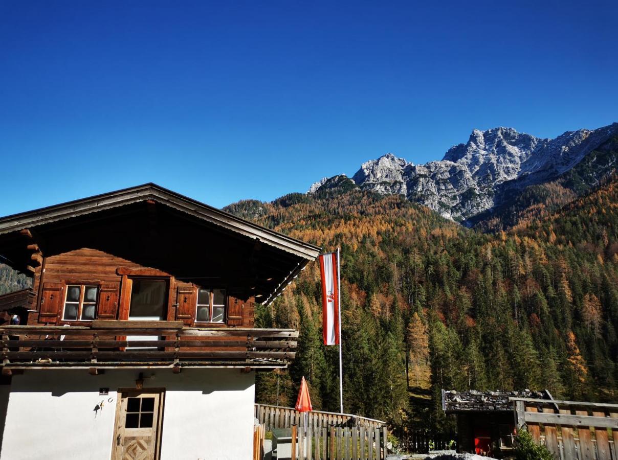 Отель Gasthof St. Adolari Санкт-Ульрих-ам-Пиллерзее Экстерьер фото